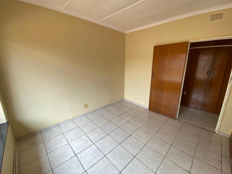 4 Bedroom Property for Sale in Riviera Northern Cape